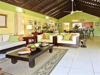 Paradise Beachfront Villas Rio Bueno Harbour Eksteriør bilde